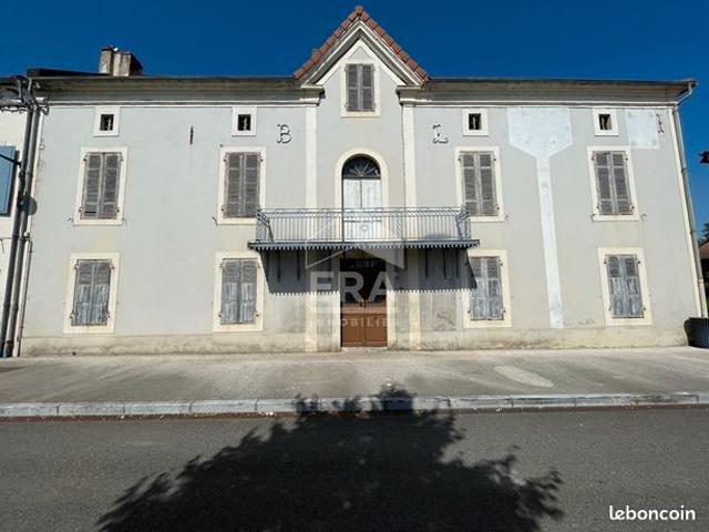 Propriété 11 pièces 330 m²