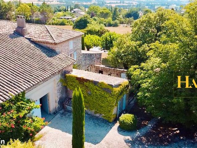 Propriété 11 pièces 337 m²