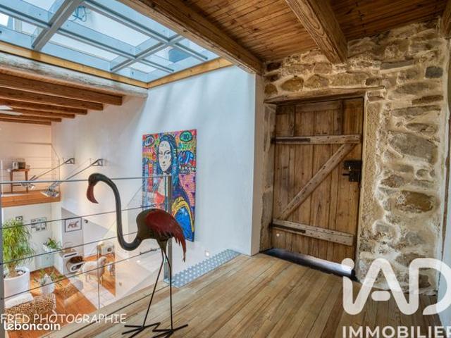 Propriété 11 pièces 335 m²