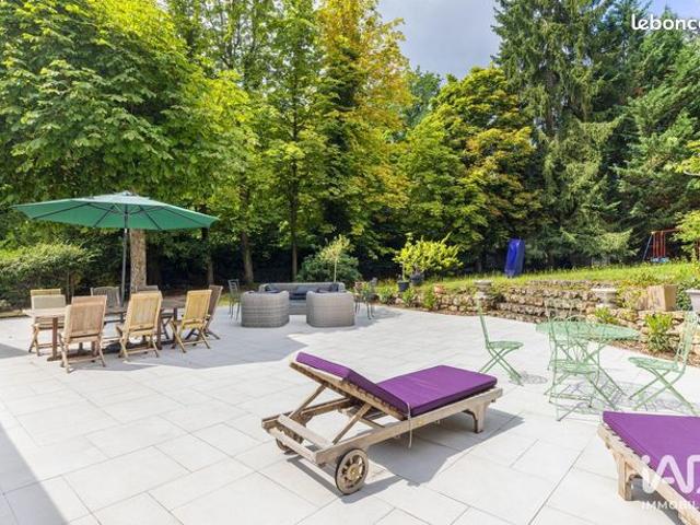 Propriété 11 pièces 450 m²