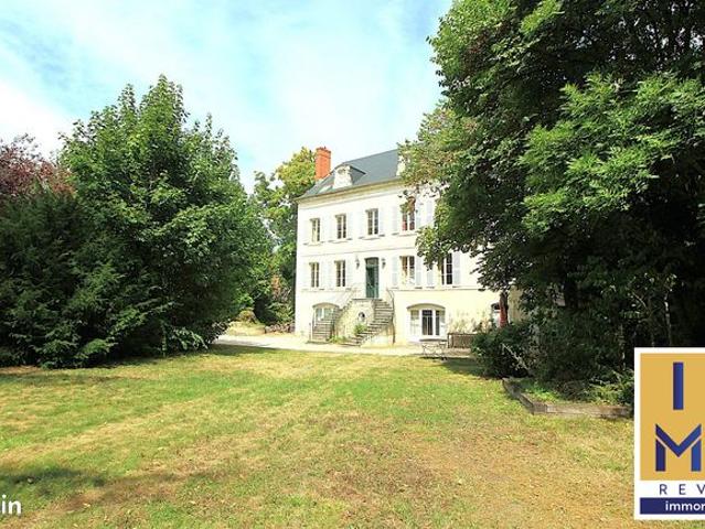 Propriété 11 pièces 458 m²