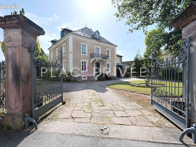 Propriété 11 pièces 470 m²