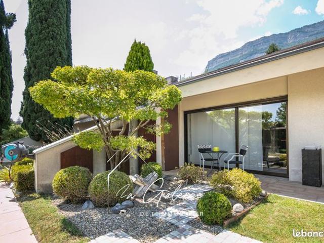 Propriété 11 pièces 470 m²