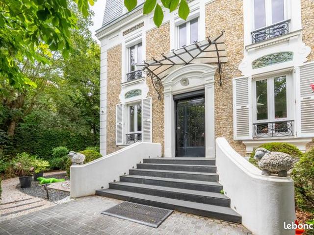 Propriété 11 pièces 489 m²