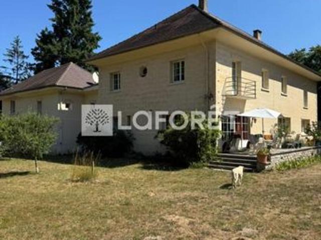 Propriété 11 pièces 400 m²