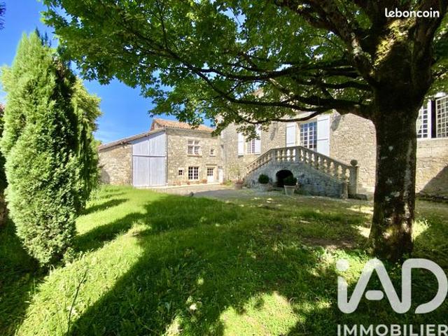 Propriété 11 pièces 400 m²
