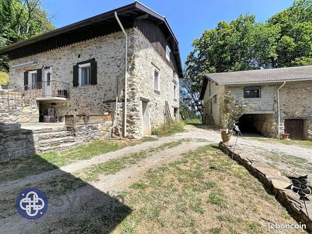 Propriété 11 pièces 688 m²