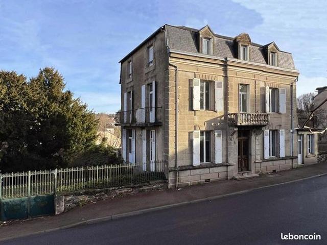 Propriété 12 pièces 240 m²