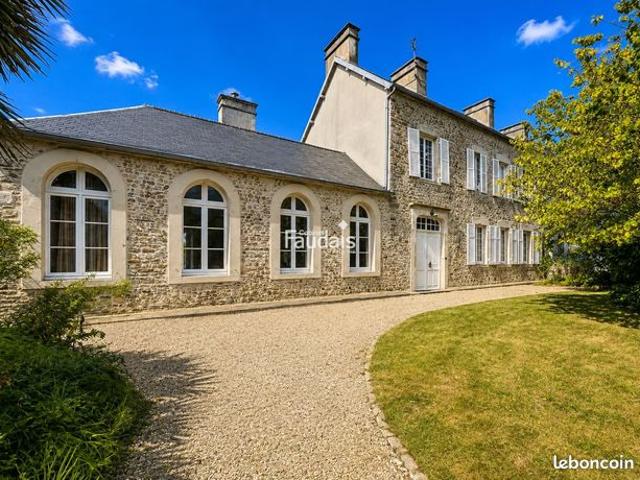 Propriété 12 pièces 246 m²
