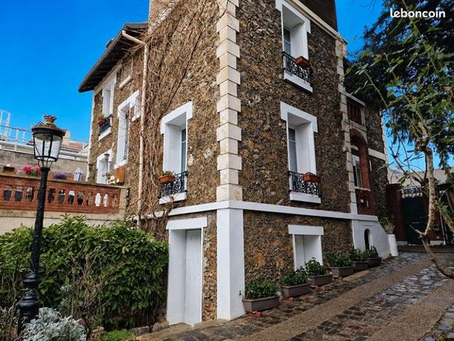 Propriété 12 pièces 249 m²