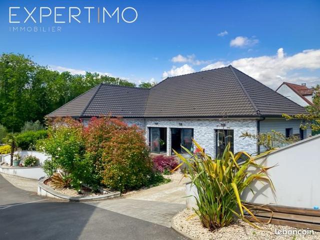 Propriété 12 pièces 250 m²