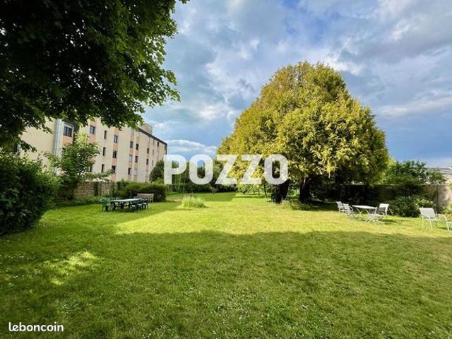 Propriété 12 pièces 250 m²