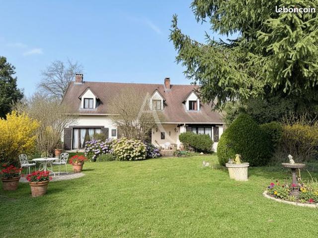 Propriété 12 pièces 258 m²