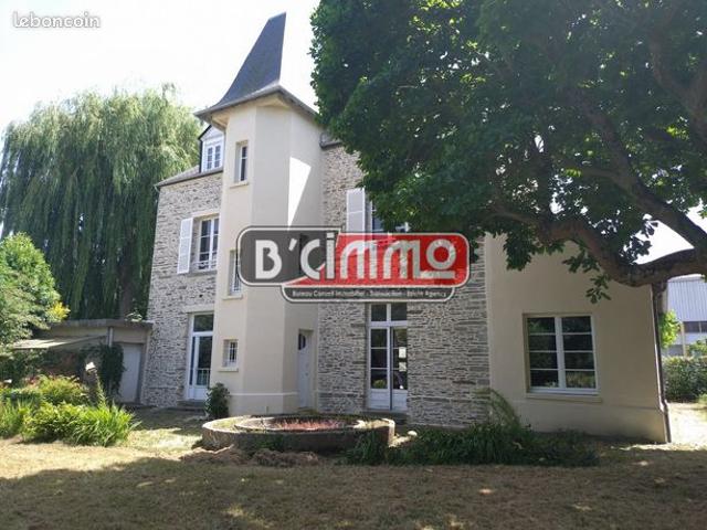 Propriété 12 pièces 259 m²