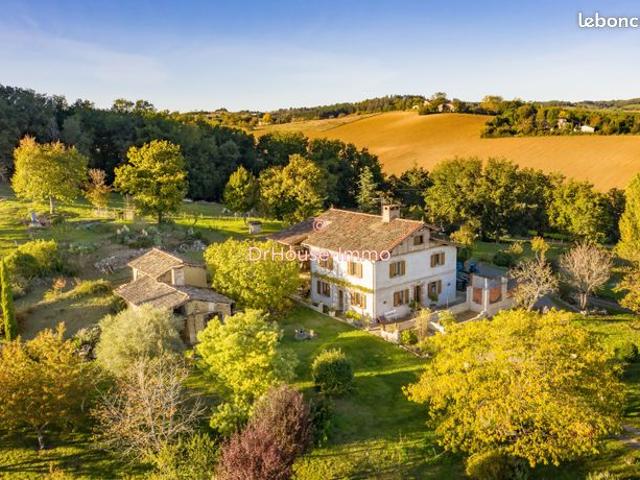 Propriété 12 pièces 260 m²