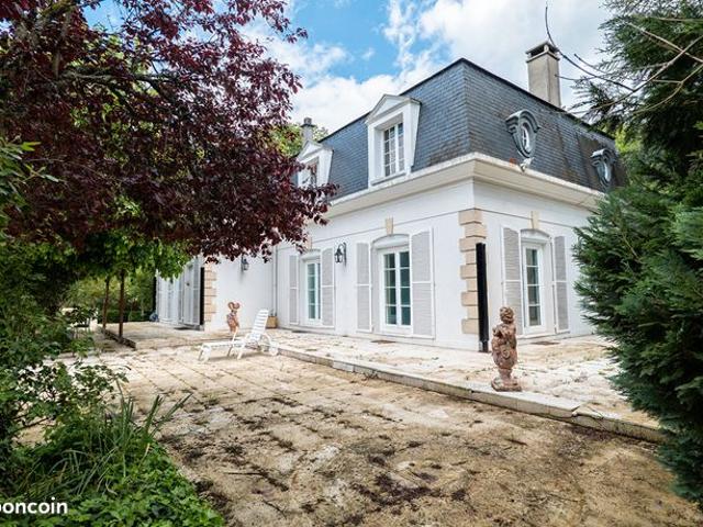 Propriété 12 pièces 260 m²