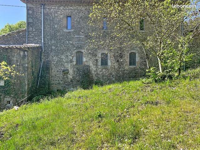 Propriété 12 pièces 272 m²
