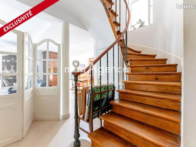 Propriété 12 pièces 276 m²