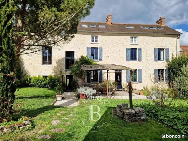 Propriété 12 pièces 276 m²