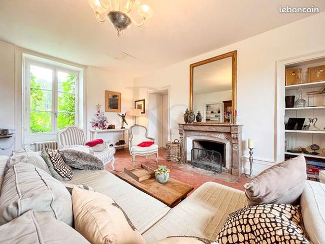Propriété 12 pièces 280 m²