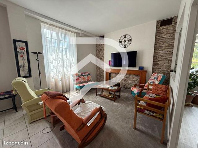 Propriété 12 pièces 288 m²