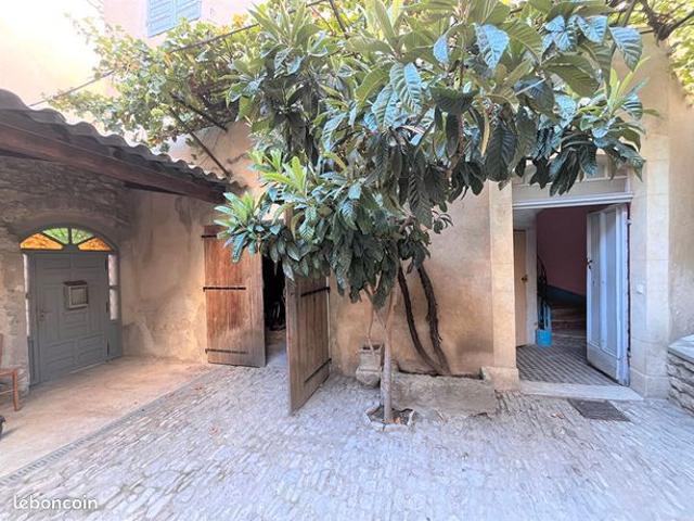 Propriété 12 pièces 289 m²