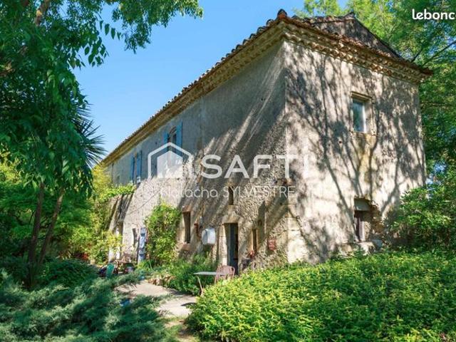 Propriété 12 pièces 289 m²