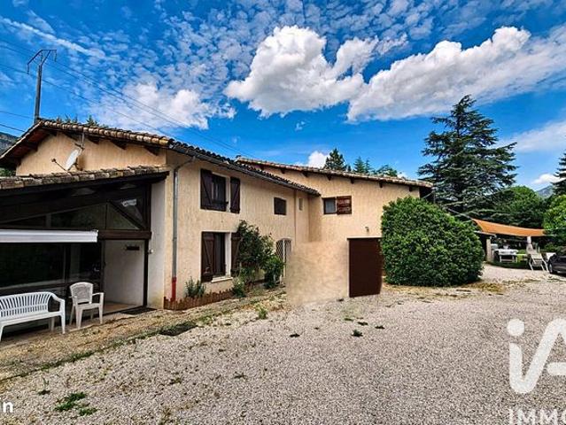 Propriété 12 pièces 290 m²