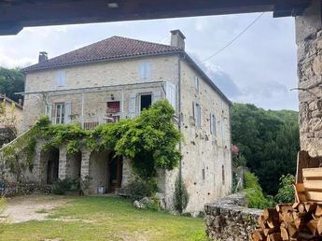 Propriété 12 pièces 292 m²