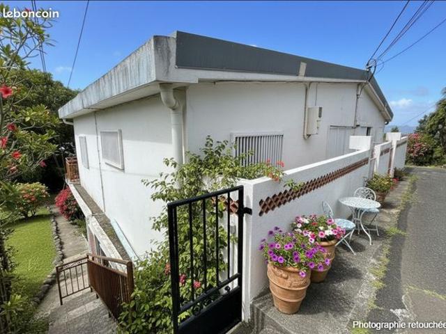 Propriété 12 pièces 200 m²