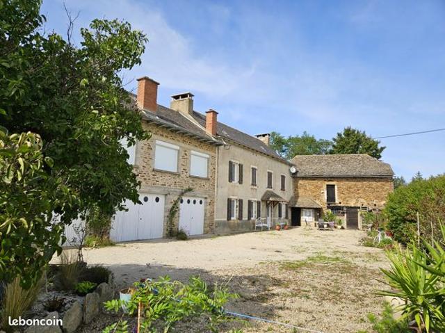 Propriété 12 pièces 210 m²