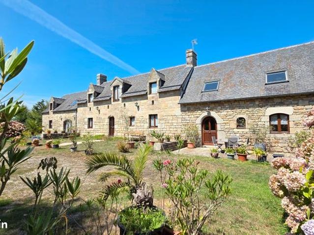 Propriété 12 pièces 211 m²