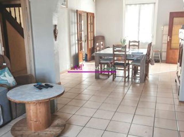 Propriété 12 pièces 220 m²