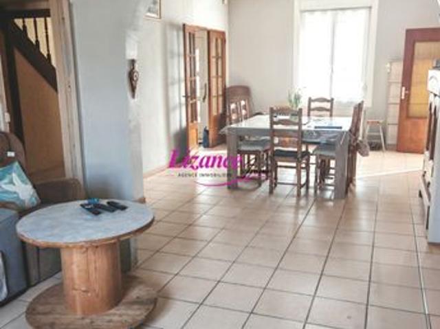 Propriété 12 pièces 220 m²