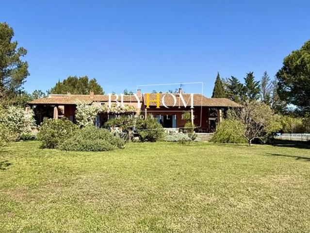 Propriété 12 pièces 345 m²