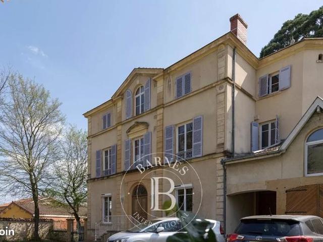 Propriété 12 pièces 348 m²