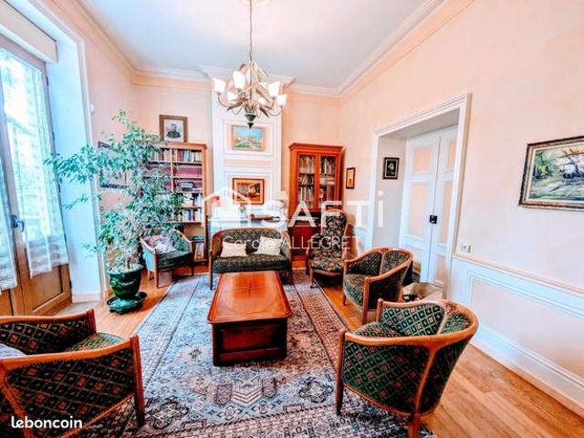 Propriété 12 pièces 361 m²