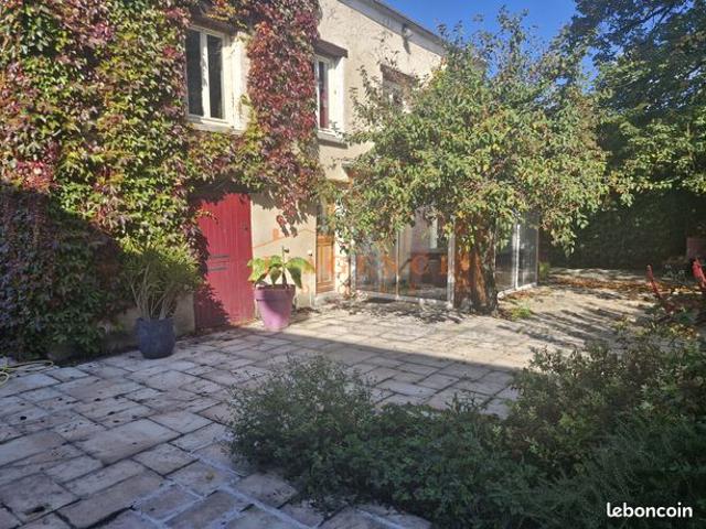Propriété 12 pièces 361 m²