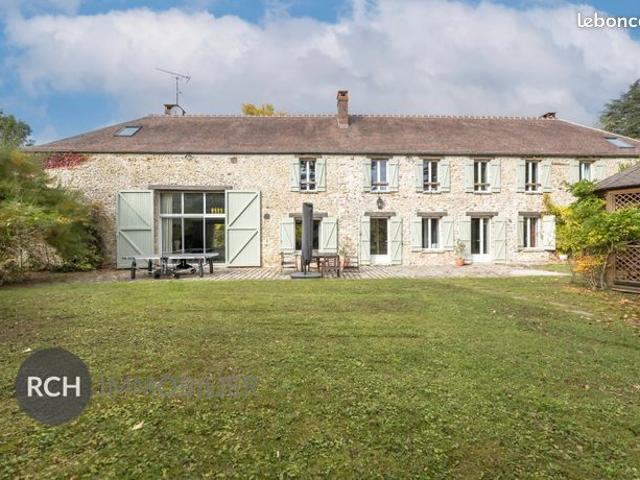 Propriété 12 pièces 384 m²