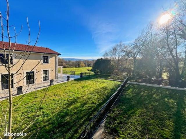 Propriété 12 pièces 390 m²