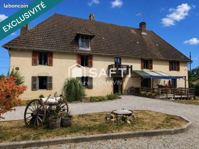 Propriété 12 pièces 300 m²