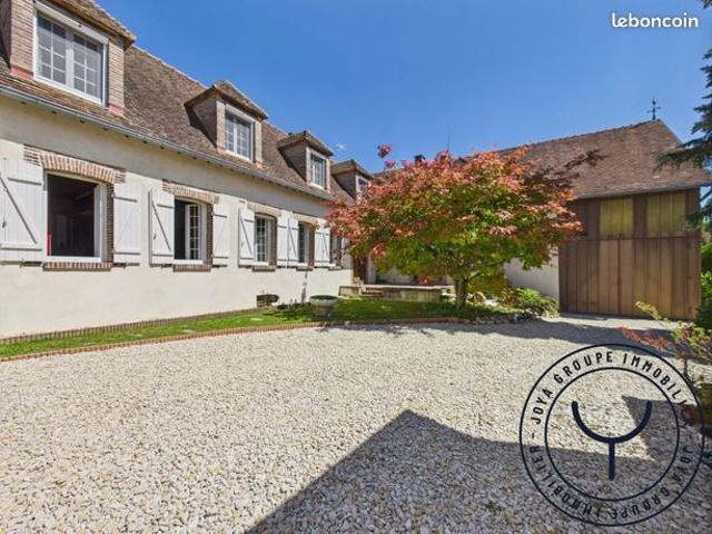 Propriété 12 pièces 310 m²