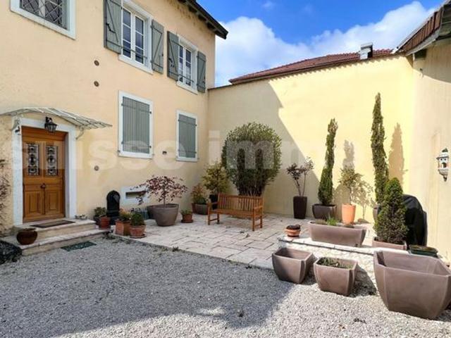 Propriété 12 pièces 315 m²