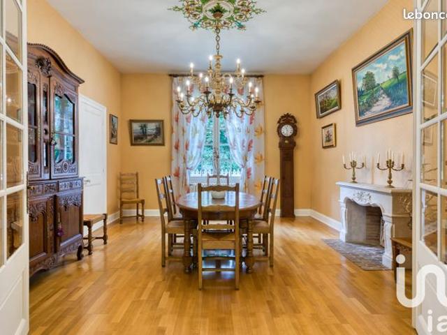 Propriété 12 pièces 315 m²