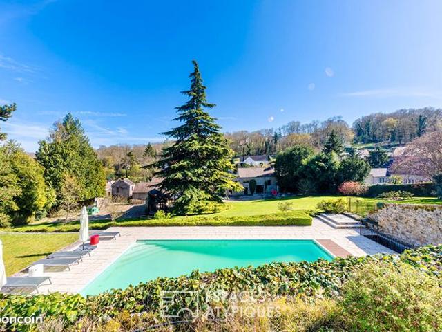 Propriété 12 pièces 320 m²