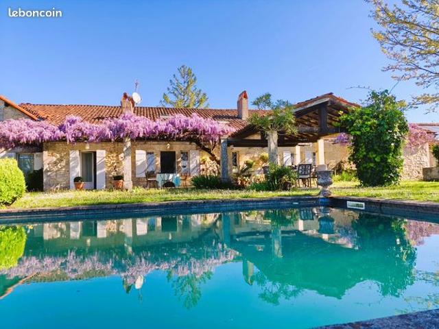 Propriété 12 pièces 325 m²
