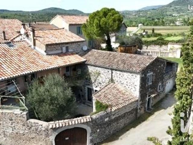 Propriété 12 pièces 328 m²