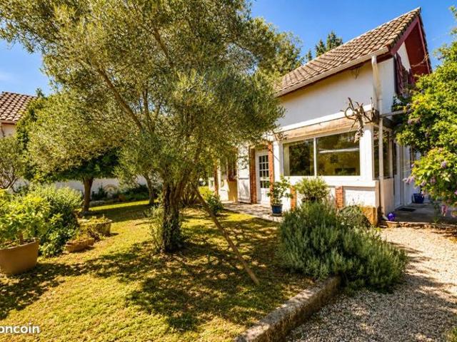 Propriété 12 pièces 330 m²
