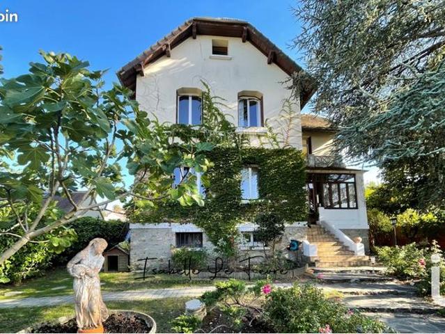 Propriété 12 pièces 334 m²