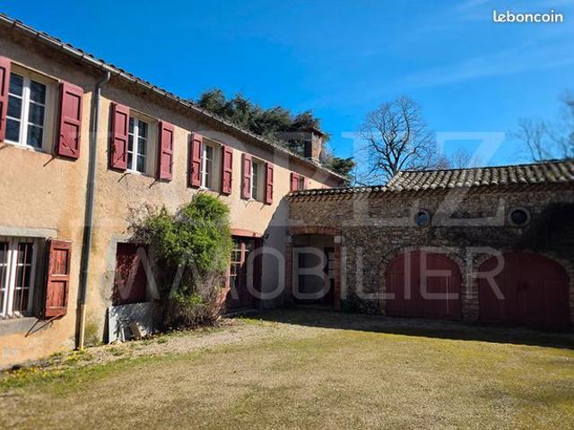 Propriété 12 pièces 335 m²